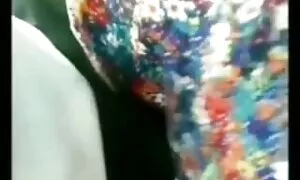 Кицька рукою порно на українські мові і в камеру